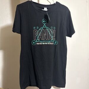Hot Topic Black Tee with Teal Graphic